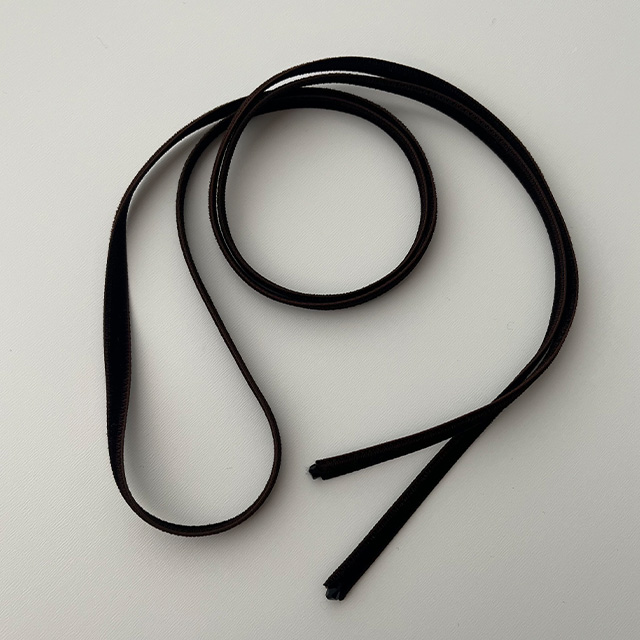 simple velvet ribbon choker